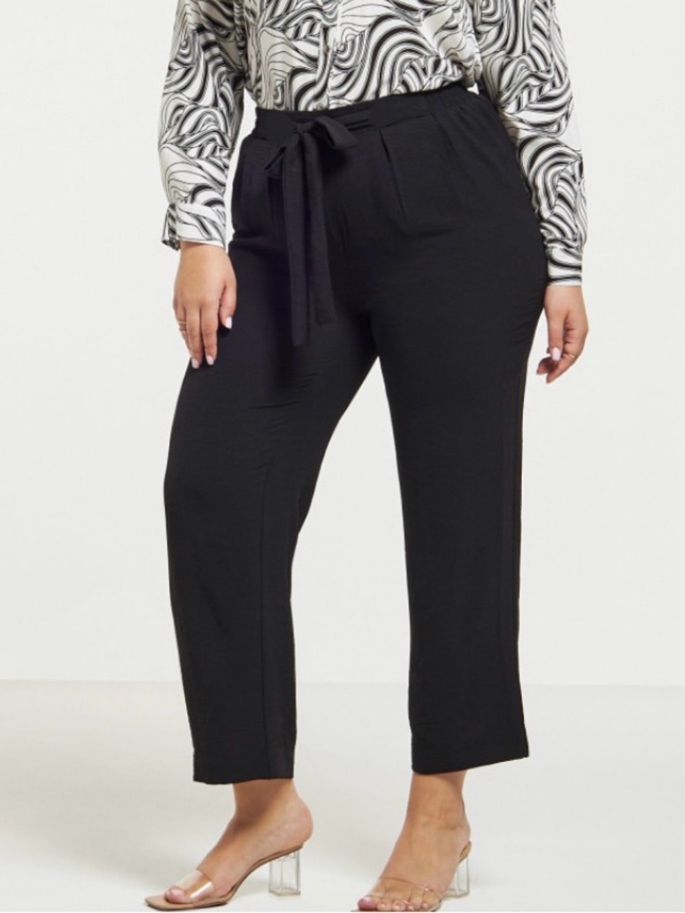 Women’s Plus Black Tie-Waist Straight-Leg Pants